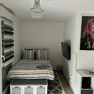Studio / Stade Ol / Proche Eurexpo Appartement Décines-Charpieu